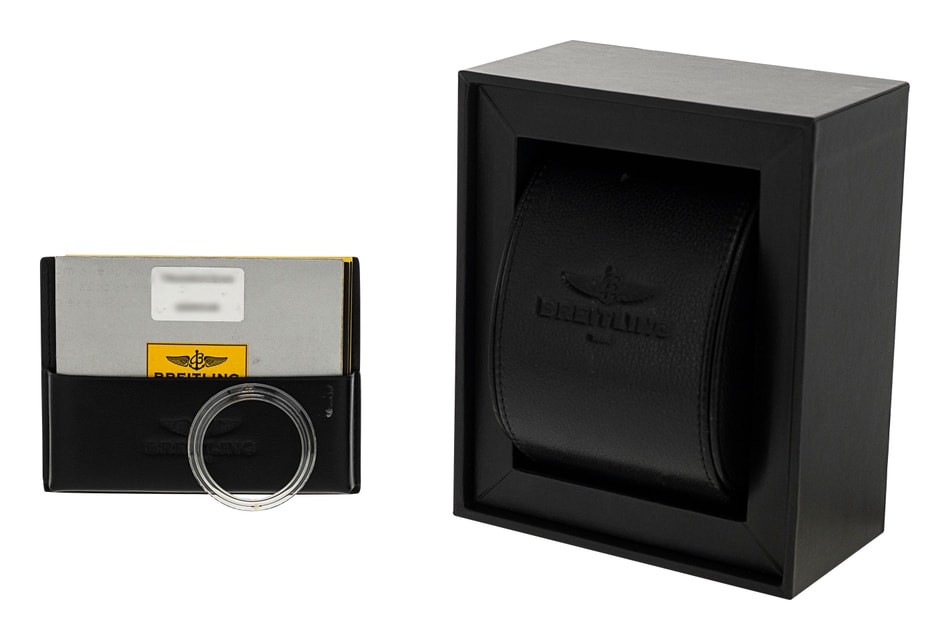 Breitling Transocean Chronograph AB0510 Image 4